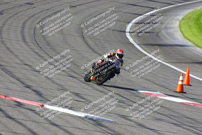 media/Jan-21-2023-Fastrack Riders (Sat) [[fcf3f88a30]]/Level 4/Session 2 Nascar 1/